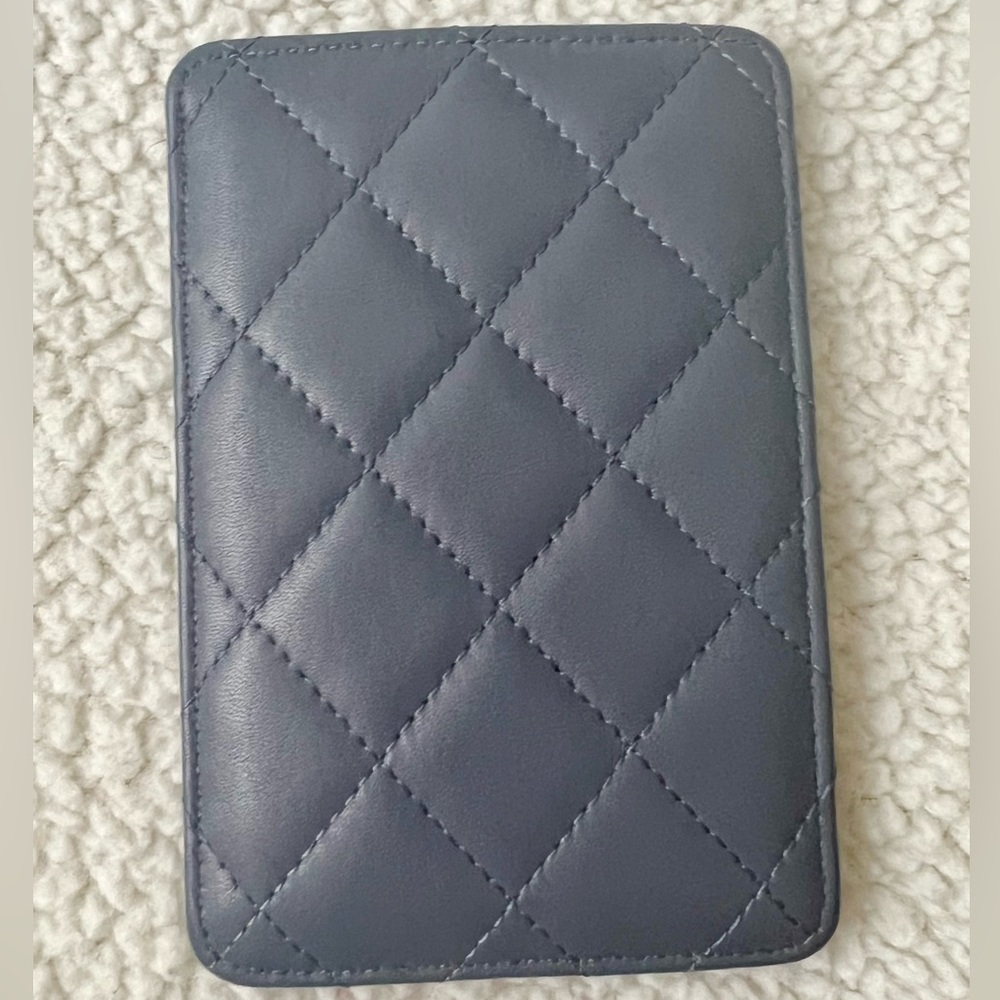 CHANEL phone holder - Picture 5 of 8